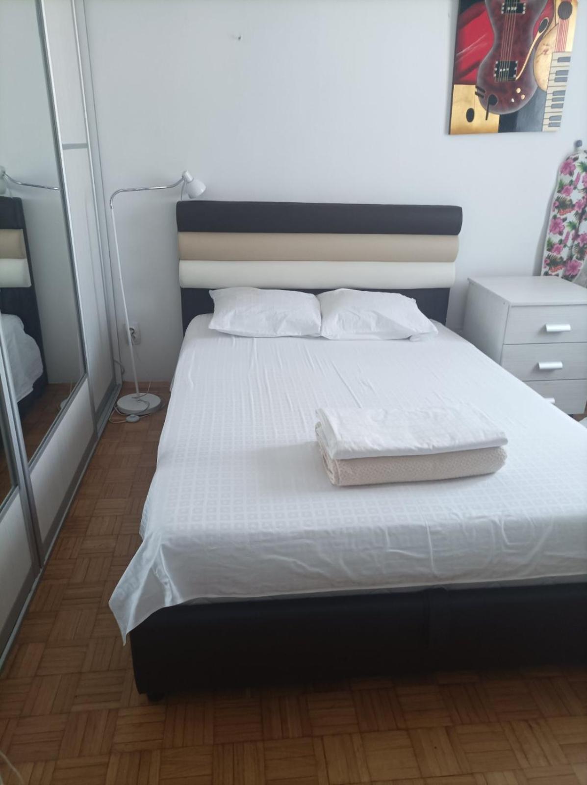 Ferienwohnung Bliri Bliri Belgrad Exterior foto